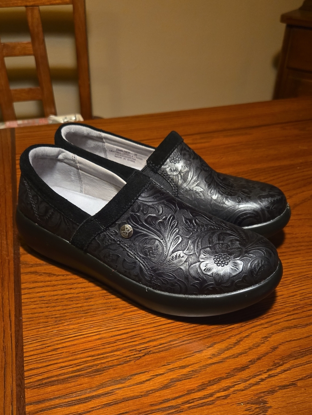 Alegria LIKE NEW! Leather Emry Rocket Bottom Shoe